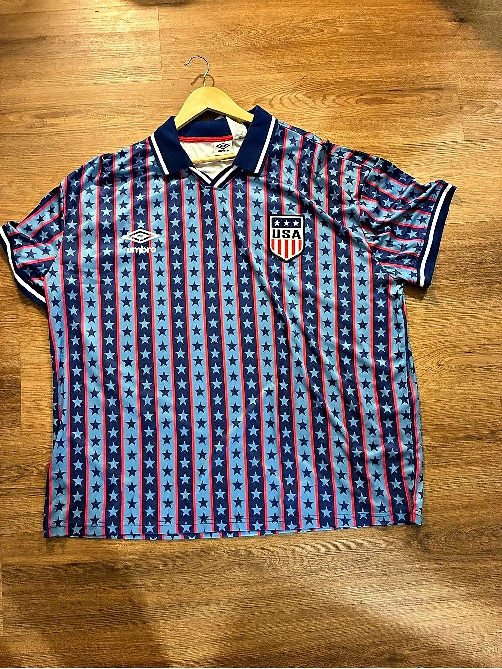 Umbro USA Stars and Stripes Soccer Jersey Blue & Red Large